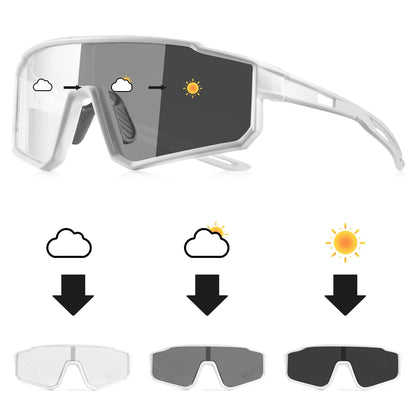 Vous faites du sport ? Plus  besoin de les enlever les lunettes. Grâce à leurs verres intelligents, elles s'adaptent automatiquement à la luminosité, s'assombrissant sous le soleil et s'éclaircissant à l'ombre.